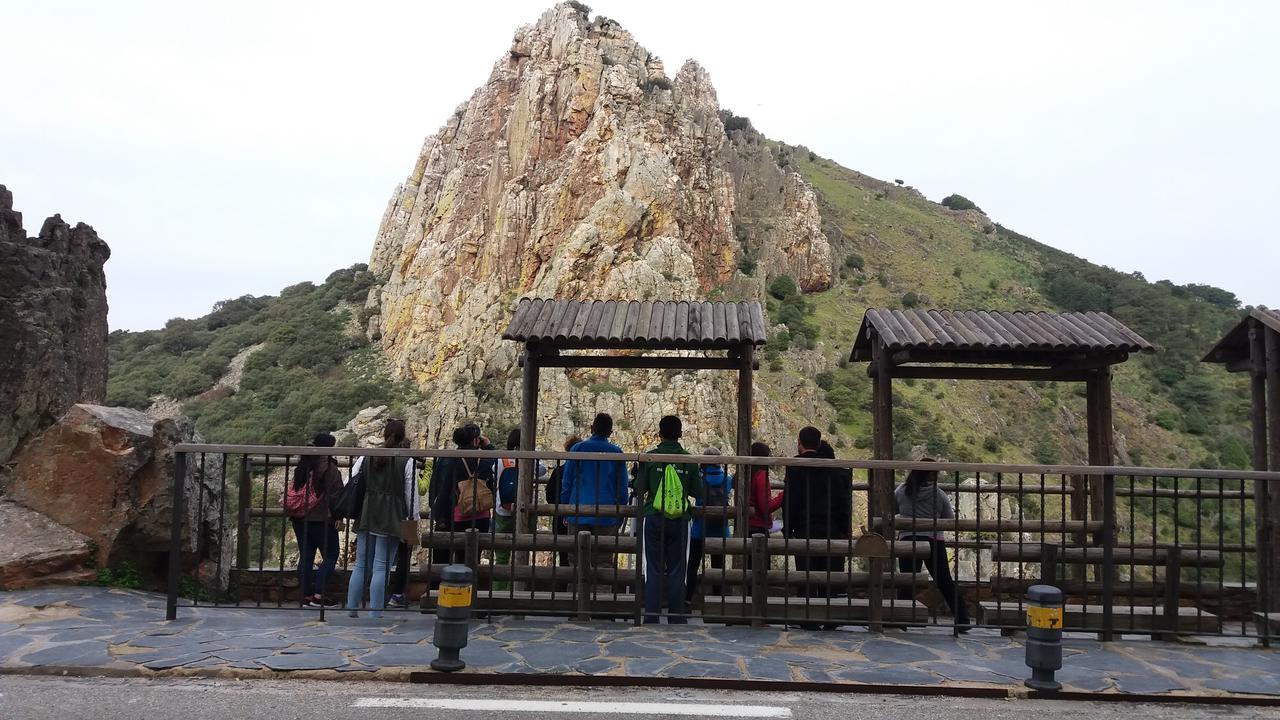 Casa Rural Del Corral 말파르티다데플라센시아 외부 사진