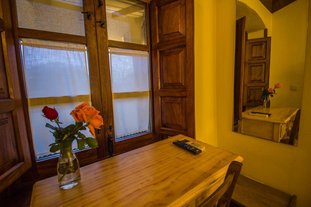 Casa Rural Del Corral 말파르티다데플라센시아 외부 사진
