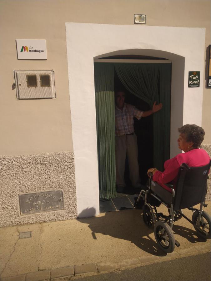 Casa Rural Del Corral 말파르티다데플라센시아 외부 사진